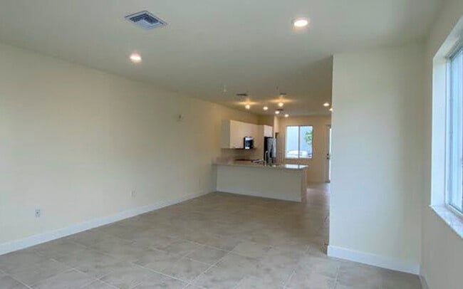 Photo - 6425 NW 103rd Pl Apartment