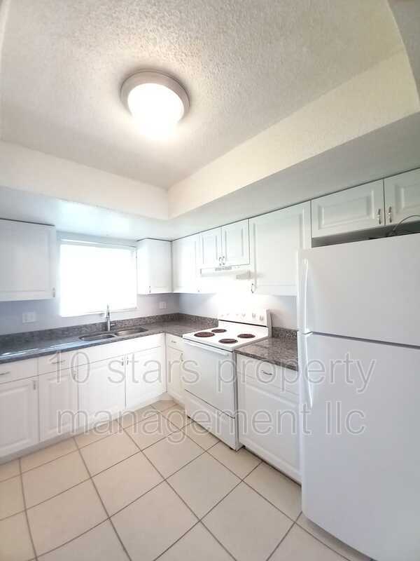 Building Photo - 4729 39th Ave N