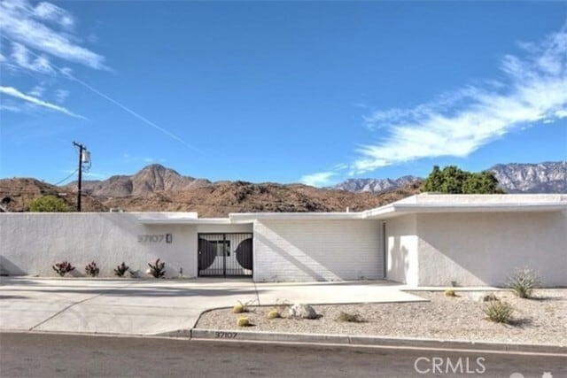 Primary Photo - 37107 Bankside Dr