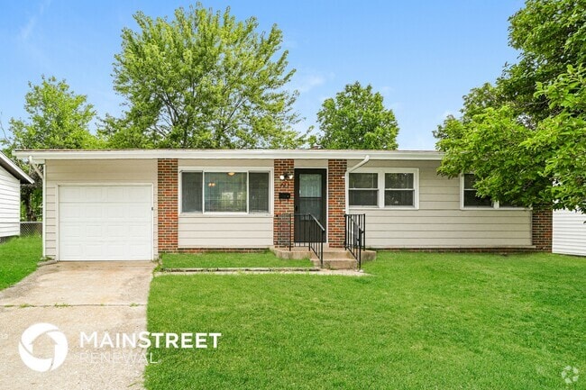 Building Photo - 725 Bellarmine Ln