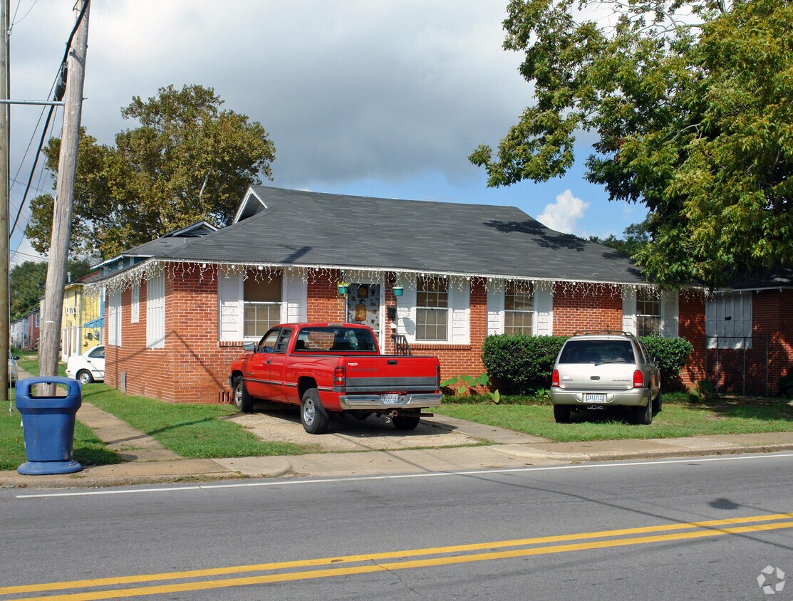 Primary Photo - 468 Houston St