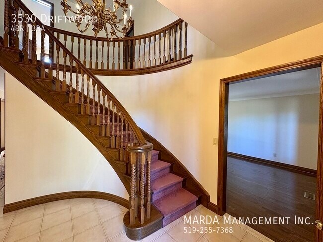 Building Photo - CHARMING 4 BED/ 2.5 BATH HOME - SOUTH WIND...