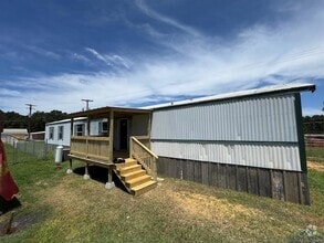 Building Photo - 268 Joy Ln