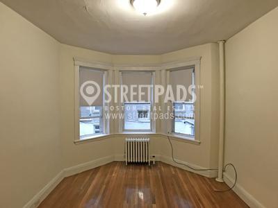 Foto del edificio - bedroom in Boston MA 02215