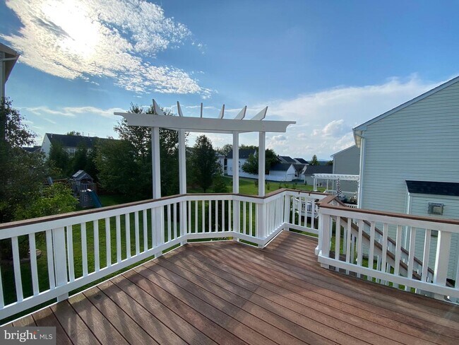 Foto del edificio - 14301 Ashleigh Greene Rd