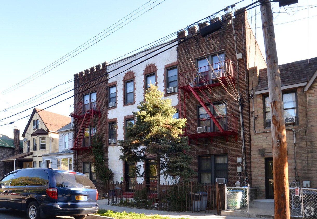 Building Photo - 3868-3870 Seton Ave