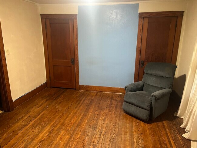 Foto del edificio - 415 E Frye Ave