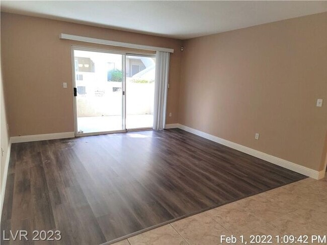 Building Photo - 1ST FLOOR UNIT LOCATED IN HIGHLY POPULAR GATED LA POSADA @ SUMMERLIN COMMUNITY!!