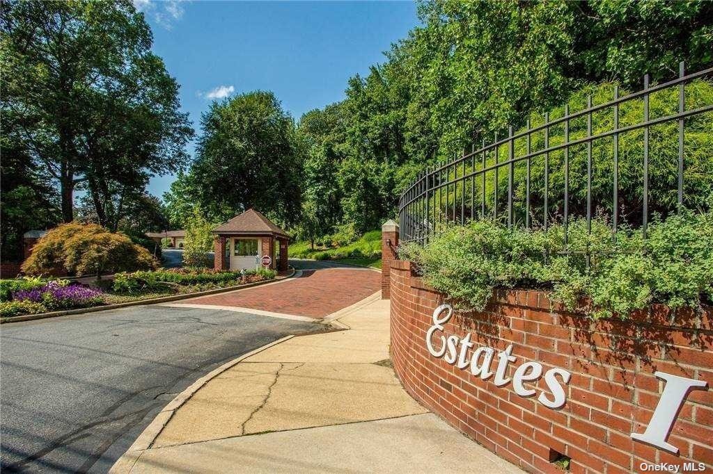 283 Swan Ct, Manhasset, NY 11030 Condo for Rent in Manhasset, NY