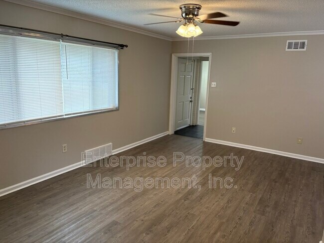 Foto del edificio - 141 N White Station Rd