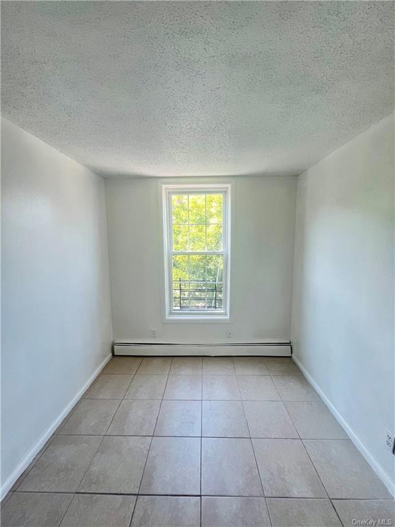 Building Photo - 1470 Vyse Ave