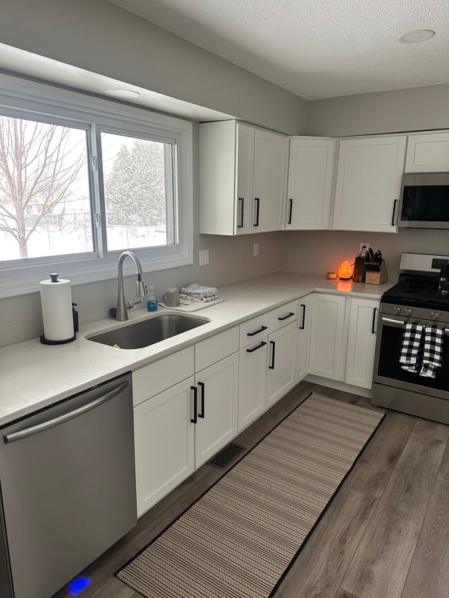 Cocina - 75 Elm Ridge Ct