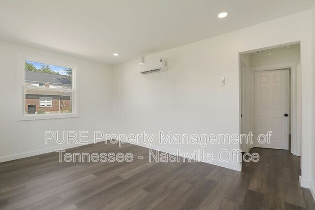 Building Photo - 1127 N 5th St