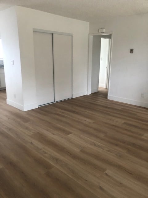 Building Photo - Park Village Apartments