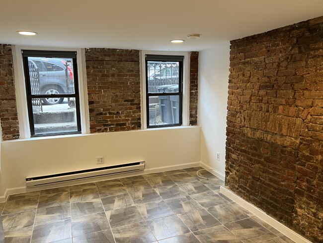 Foto del edificio - 149 N 7th St