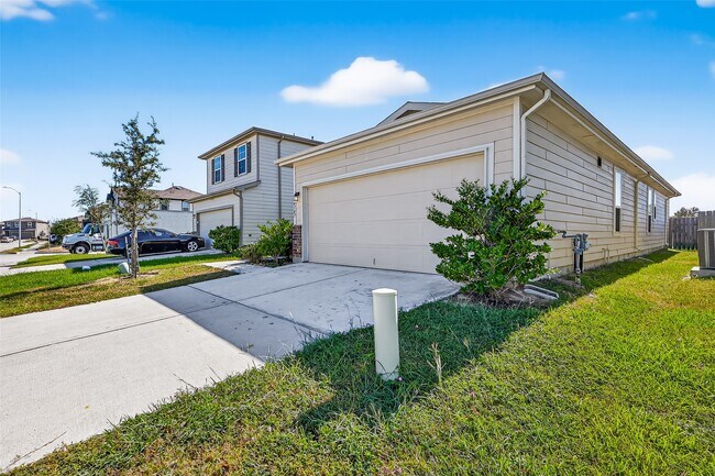 Foto del edificio - 4707 Prairie Chase Dr