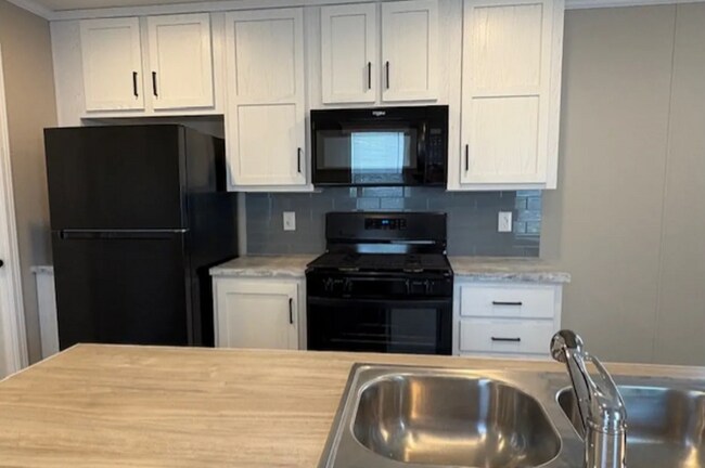 Foto del edificio - 423 Dubois Dr