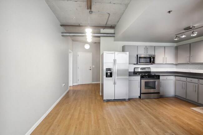 Foto del edificio - 115 W Peachtree Pl NW