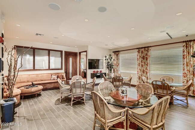 Foto del edificio - 6900 E Princess Dr