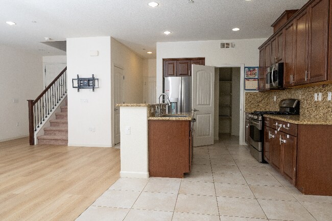 Foto del edificio - 859 Gary Lee King Common