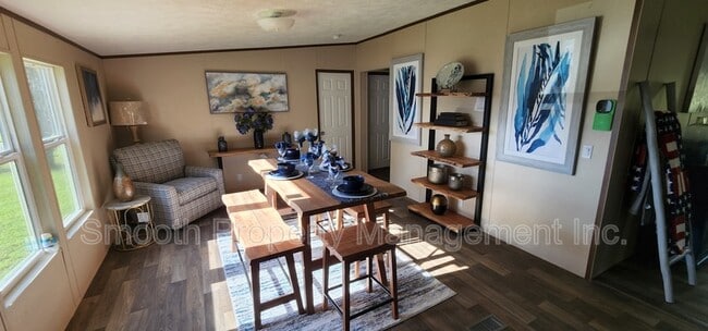 Foto del edificio - 7812 Fleetwood Dr