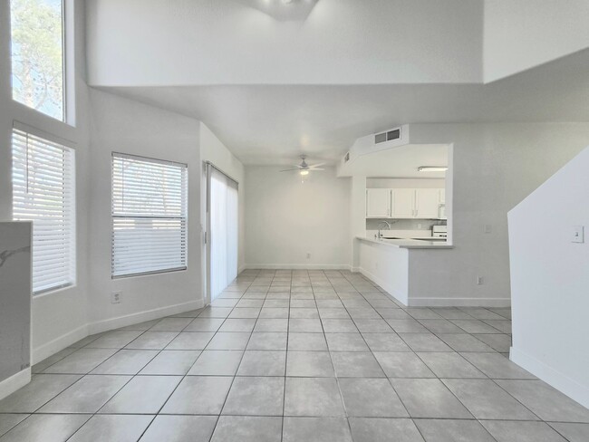 Building Photo - Gated Westpark Townhome | 3 Bed | 3 Bath | 2-Car Garage