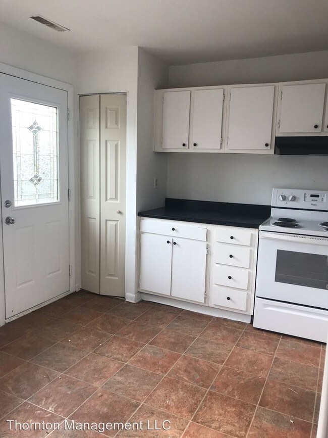 Building Photo - 3 br, 2.5 bath House - 360 Pool Drive