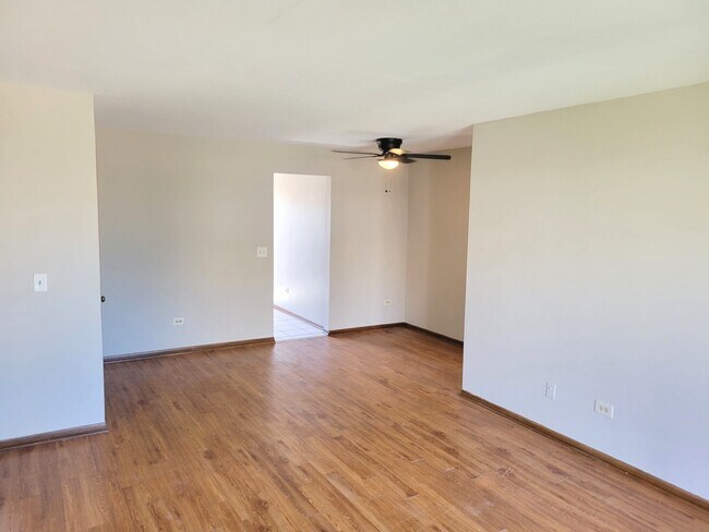 Foto del edificio - 1257 Harding Ave