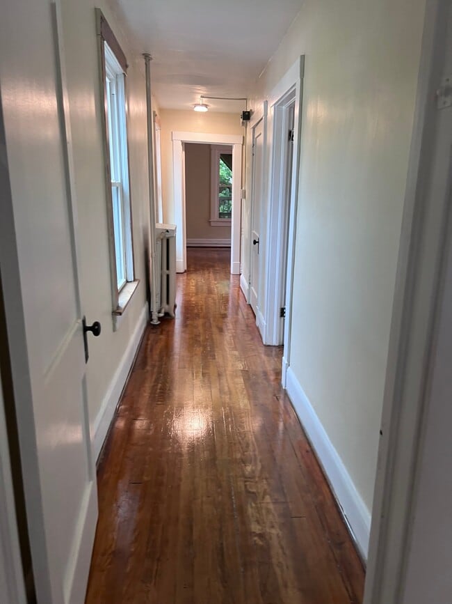 Building Photo - 527 Fayette St