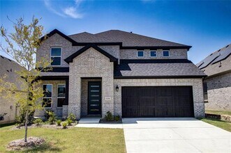 Building Photo - 136 Glenwood Dr