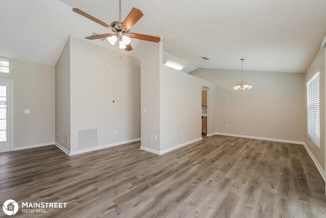 Building Photo - 2487 Hybrid Dr