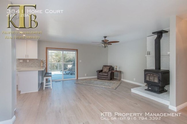 Building Photo - Wonderful home on 5 acres