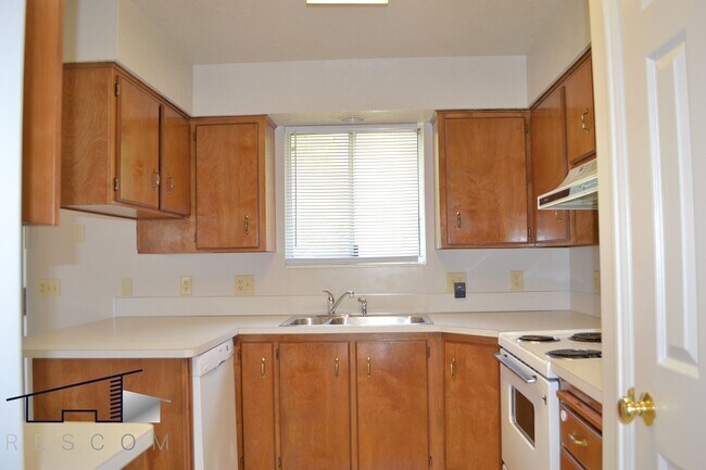 Building Photo - 1140 US-89