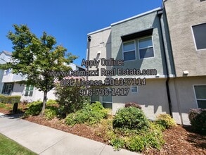 Building Photo - 3920 E Commerce Way
