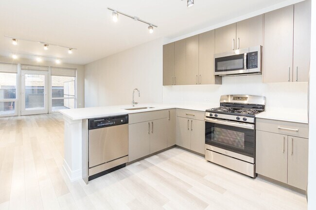 Foto del edificio - 1554 N Talman Ave