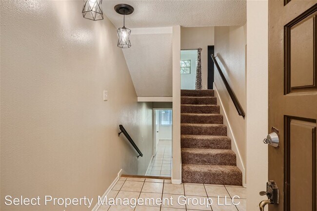 Foto del edificio - 3 br, 2.5 bath House - 1922 Broken Oak