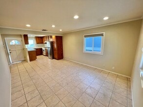 Building Photo - 5538 E Ocean Blvd