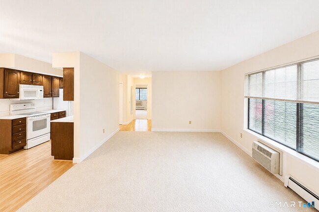 Foto del edificio - 50 Aiken St