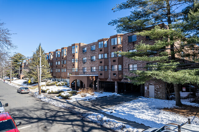 Building Photo - Regency Place Apartments