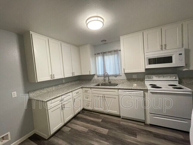 Foto del edificio - 729 N Floral St