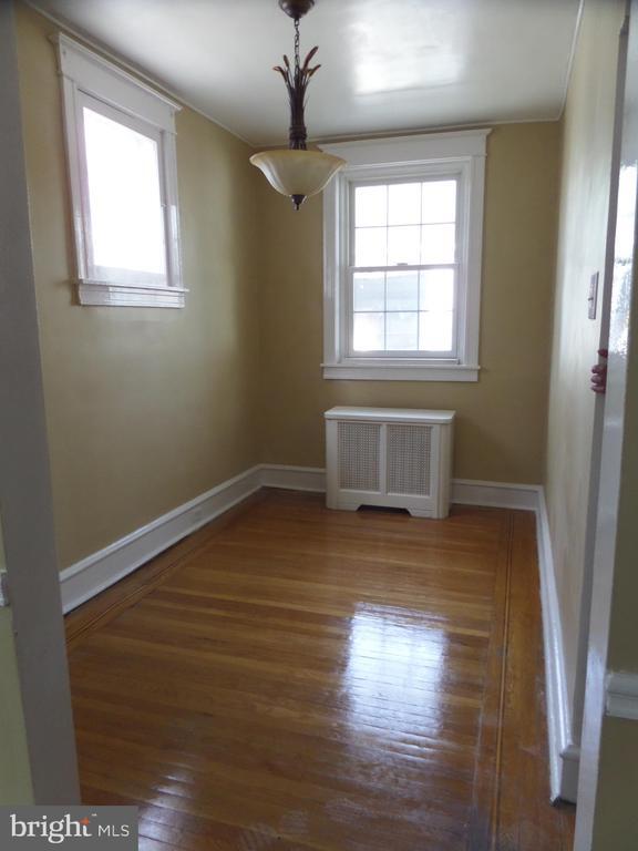 Foto del edificio - 627 Arbor Rd