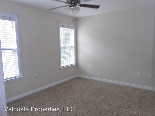 Building Photo - 4254 Shelby Ln