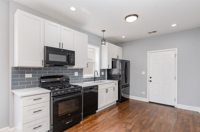 Foto del edificio - 1702 N Meade Ave