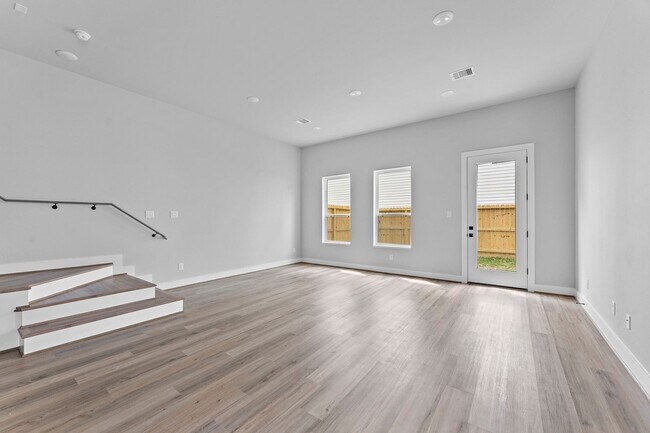 Foto del edificio - 2183 Mansfield St