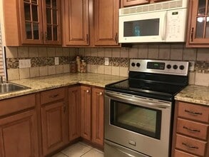 Building Photo - 3100 Charter Oak Dr