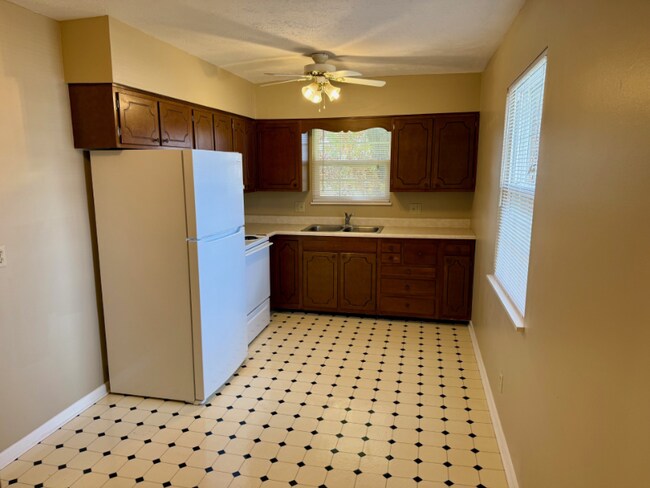 Foto del edificio - 2205 Adams Ave