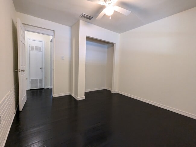 Building Photo - Shelton Beach