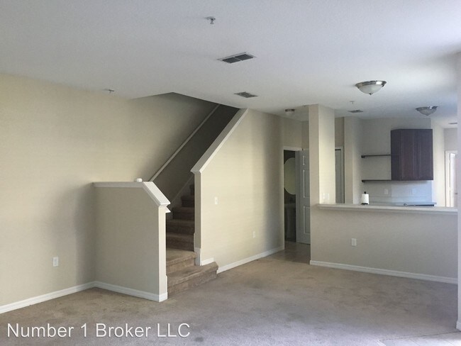 Building Photo - 10337 Regent Square Dr