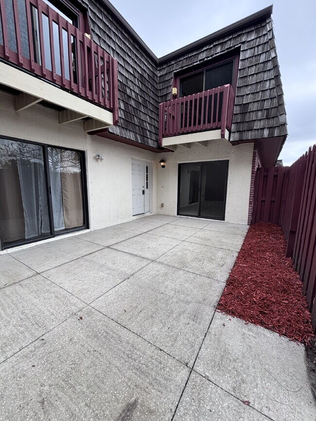 Building Photo - 54A Piney Branch Way Patio Townhome