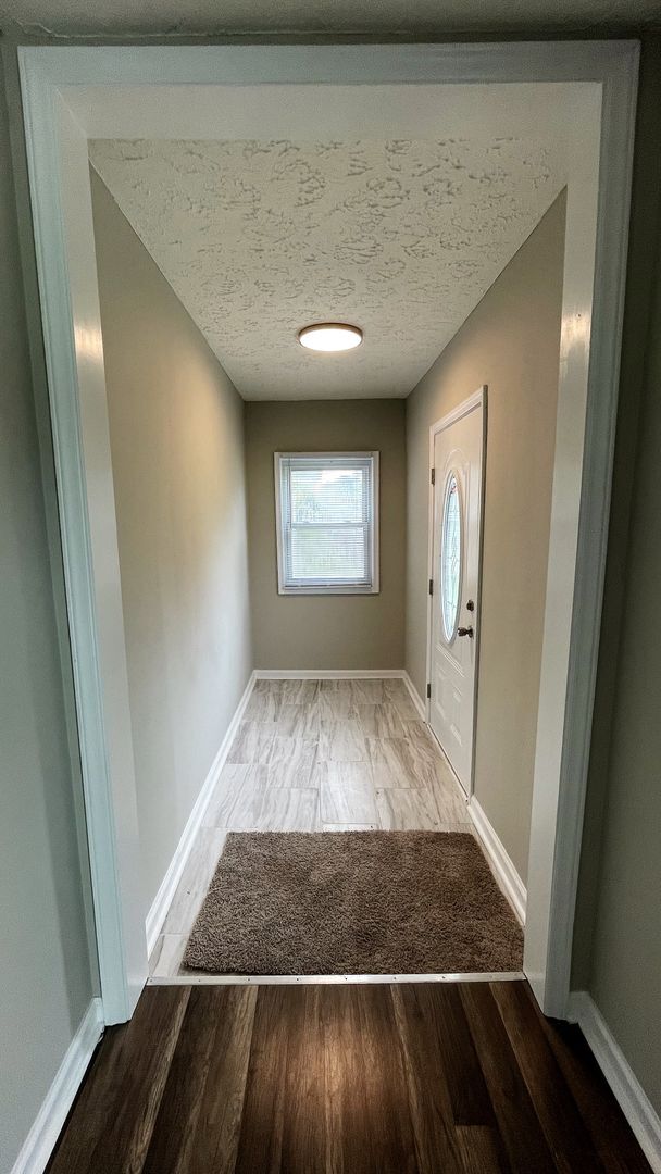 Foto del edificio - Remodeled 4 Bedroom / 2 Bathroom in proximity to shopping & Fort Bragg!